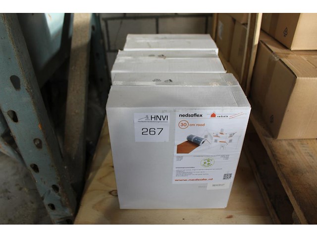 Drie rollen netsaflex 30 cm rood. - afbeelding 1 van  1