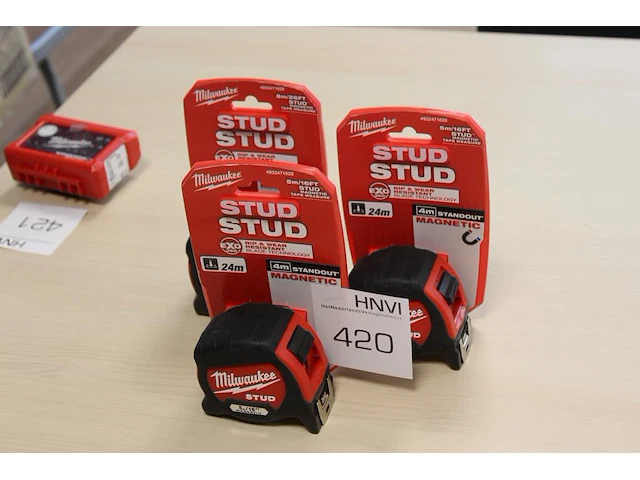 Drie rolmaten milwaukee stud 2x 5m en 1x 8m - afbeelding 1 van  2