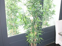 Drie stuks kunstbamboe in pot. hoogte 175 cm. - afbeelding 2 van  2