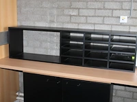 Drie vakkenopzetkasten. afmetingen 160 x 34 x 42 cm, 55 x 58 x 40 cm en 66 x 58 x 40 cm. - afbeelding 2 van  2