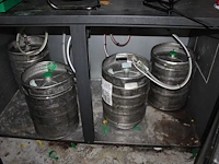 Drie volle fusten bier heineken met houdbaarheidsdatum juni en juli 2025. - afbeelding 1 van  2