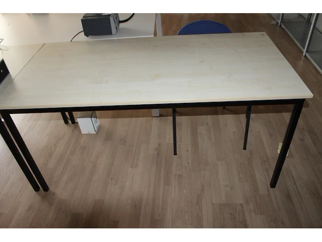Drie werktafels afm. 160 x 80 x 74 cm - afbeelding 3 van  3