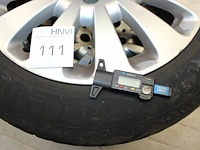 Drie winterbanden vredestein 205/55r16 met profieldiepte 4-5 mm op aluminium velgen. - afbeelding 2 van  3