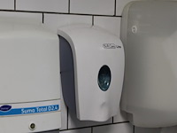 Drie zeepdispensers softcare. - afbeelding 3 van  3