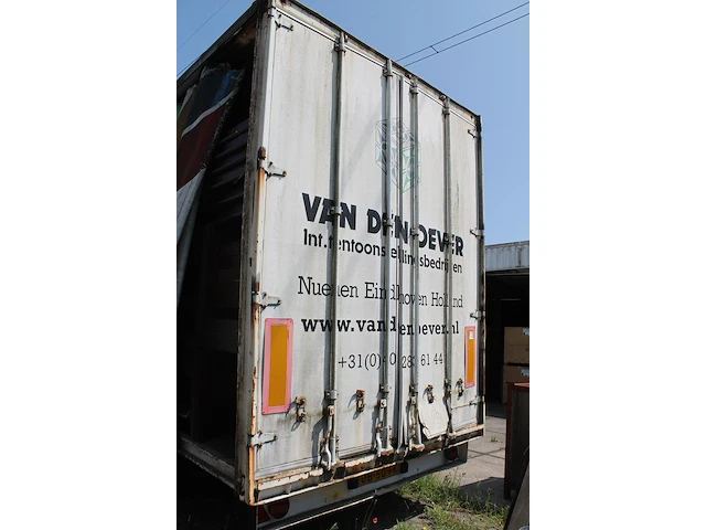 Drieassige trailer netam-fruehauf oncz36-324a met inrichting "open wagen met vast dak", afstand hartkoppeli... - afbeelding 2 van  4
