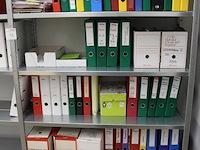 Driedelige magazijnstelling. afmeting 365 x 42 x 200 cm. - afbeelding 2 van  5