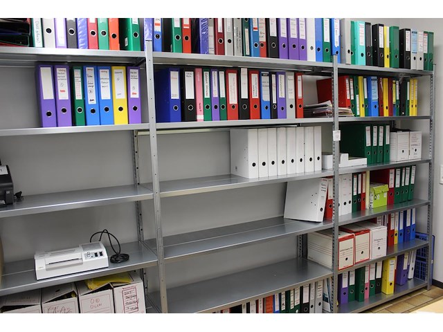 Driedelige magazijnstelling. afmeting 365 x 42 x 200 cm. - afbeelding 5 van  5