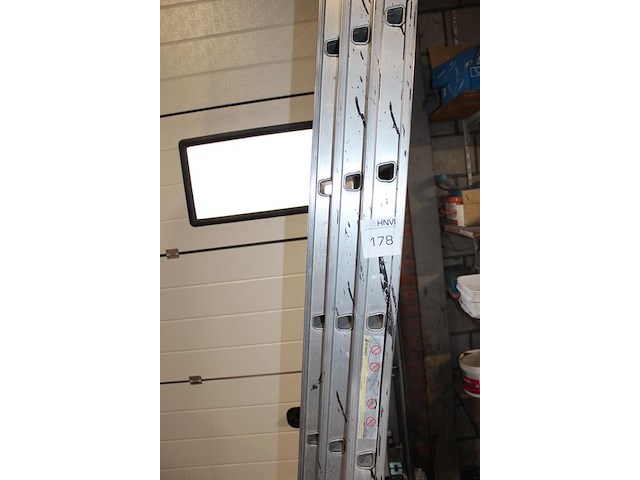 Driedelige opsteekladder dirks 3x 12 treden - afbeelding 3 van  4