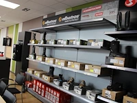 Driedelige winkel wandstelling met afmeting 300 x 60 x 260 cm. afhalen vanaf 12.00 uur - afbeelding 1 van  2