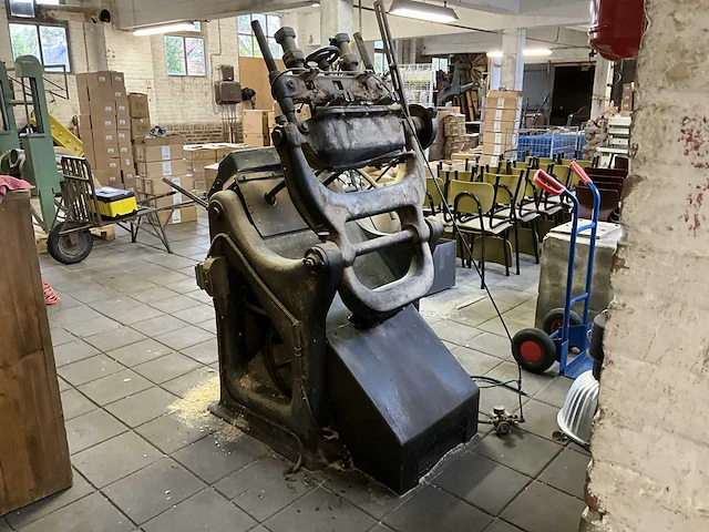 Drievoudige klompenboormachine - afbeelding 5 van  10