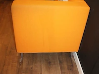 Driezitsbank 200 x 80 x 80 cm met drie kussens. - afbeelding 3 van  4
