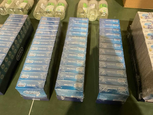 Drogisterij artikelen (1100x) - afbeelding 7 van  12