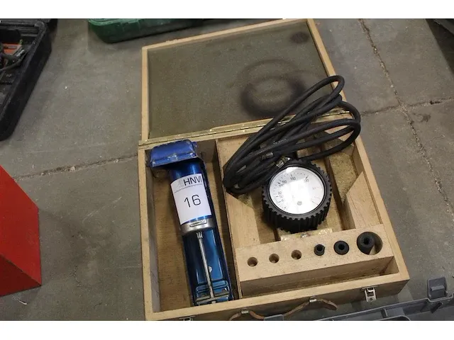 Drukpomp bubi in koffer - afbeelding 1 van  2