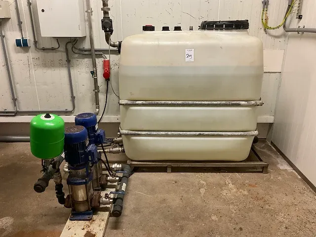 Drukverhogingsinstallatie - afbeelding 1 van  4