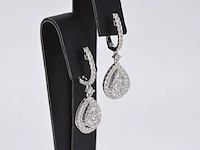 Druppelvormige oorhangers met briljant geslepen diamanten - afbeelding 5 van  10