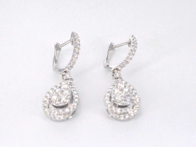 Druppelvormige oorhangers met briljant geslepen diamanten - afbeelding 6 van  10