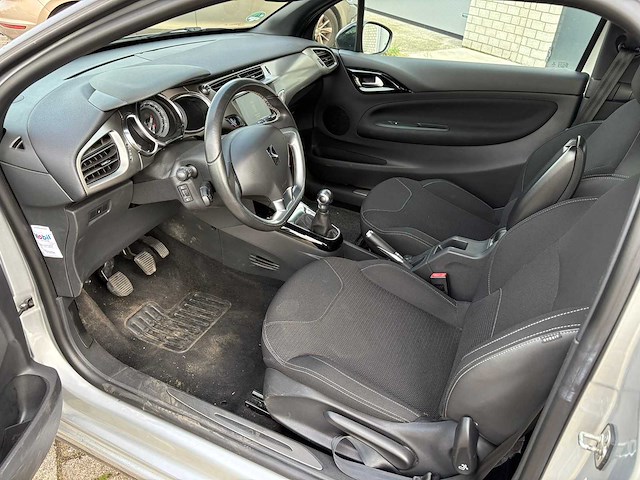 Ds - 2018 - 3 - 1.2 puretech so chic - personenauto - afbeelding 5 van  26