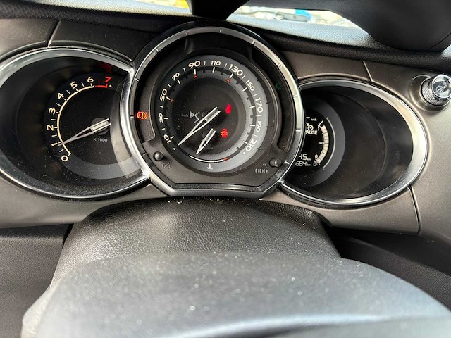 Ds - 2018 - 3 - 1.2 puretech so chic - personenauto - afbeelding 7 van  26