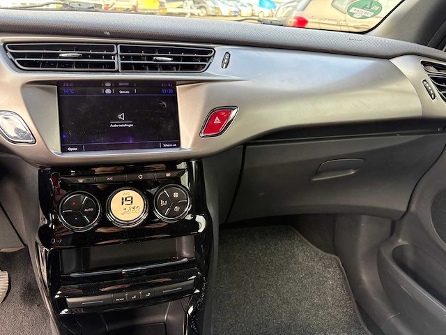 Ds - 2018 - 3 - 1.2 puretech so chic - personenauto - afbeelding 9 van  26