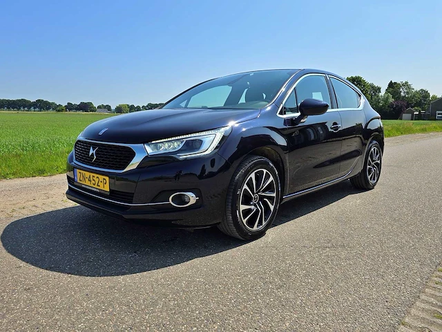 Ds 4 crossback 1.2 puretech business, zn-452-p - afbeelding 1 van  34
