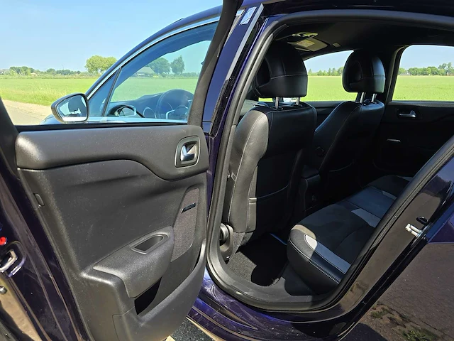 Ds 4 crossback 1.2 puretech business, zn-452-p - afbeelding 16 van  34