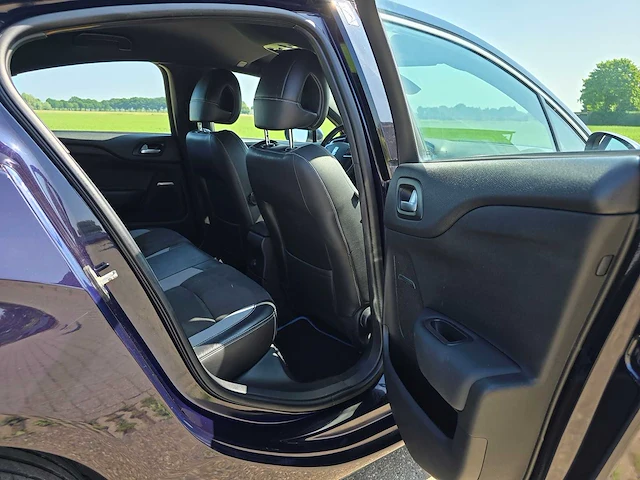 Ds 4 crossback 1.2 puretech business, zn-452-p - afbeelding 19 van  34