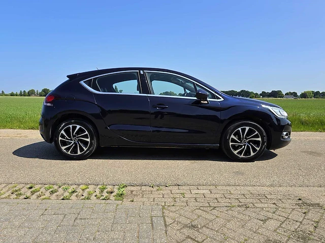 Ds 4 crossback 1.2 puretech business, zn-452-p - afbeelding 32 van  34