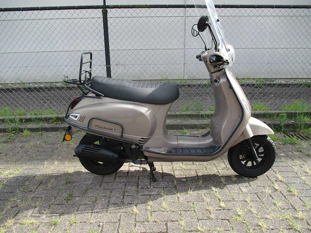 Dts - bromscooter - milano riva - scooter - afbeelding 8 van  11