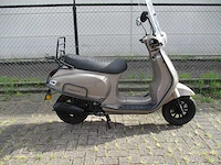 Dts - bromscooter - milano riva - scooter - afbeelding 8 van  11