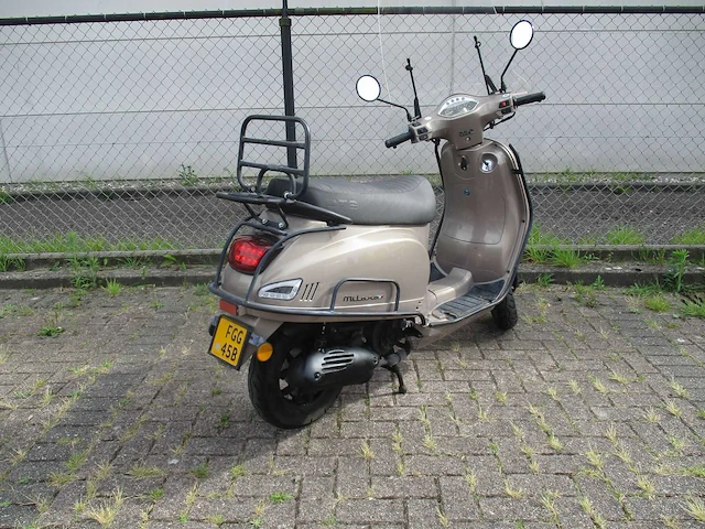 Dts - bromscooter - milano riva - scooter - afbeelding 9 van  11
