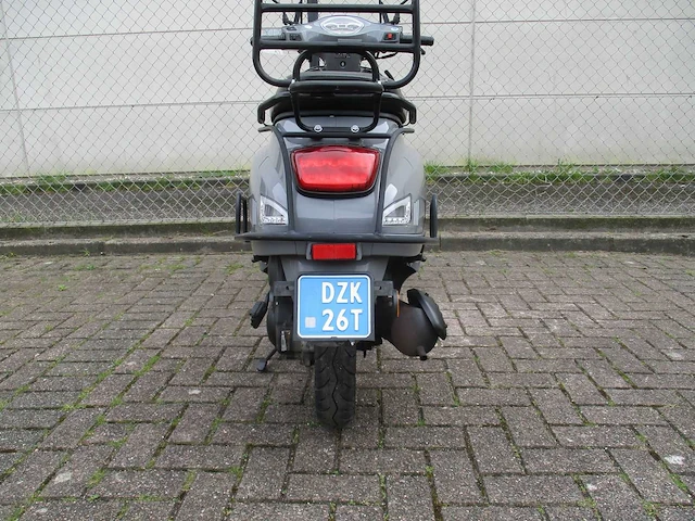Dts - snorscooter - milano r sport injectie - scooter - afbeelding 10 van  10