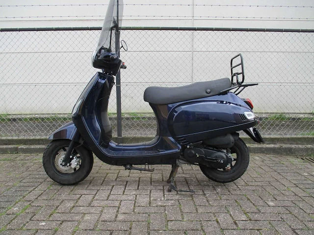 Dts - snorscooter - milano riva injectie - scooter - afbeelding 1 van  11