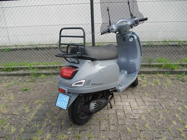 Dts - snorscooter - milano riva injectie - scooter - afbeelding 9 van  11