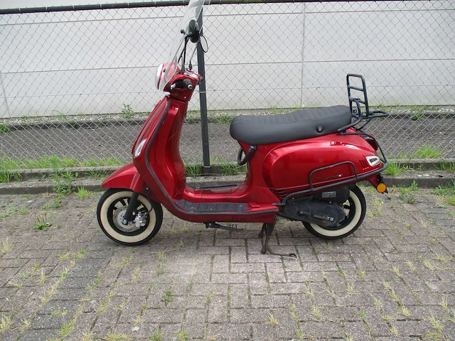 Dts - snorscooter - milano riva injectie - scooter - afbeelding 1 van  11