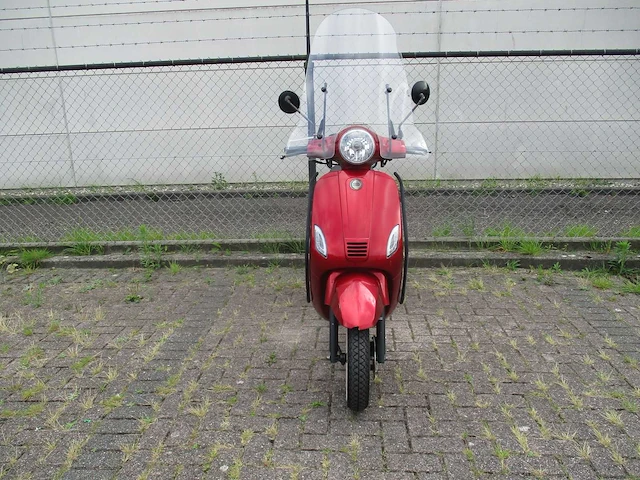 Dts - snorscooter - milano riva injectie - scooter - afbeelding 5 van  11
