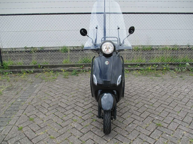 Dts - snorscooter - milano riva injectie - scooter - afbeelding 6 van  12