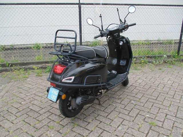 Dts - snorscooter - milano riva injectie - scooter - afbeelding 10 van  12
