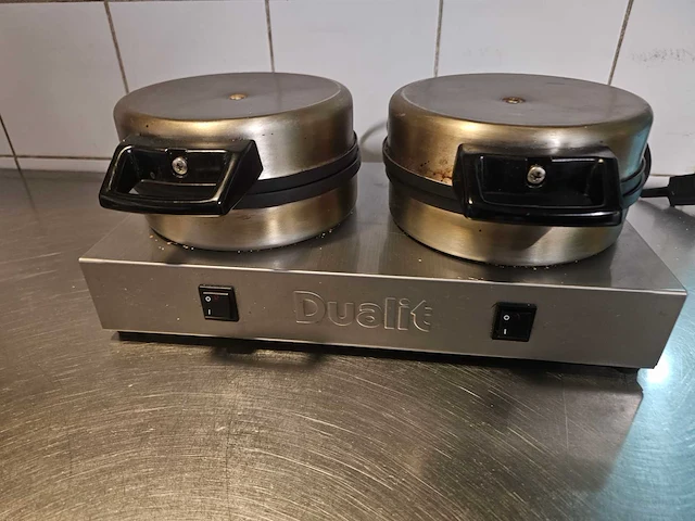 Dualit - wafel maker - afbeelding 1 van  4