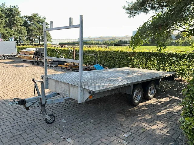 Dubbel asser aanhangwagen - afbeelding 1 van  17