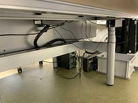 Dubbel elektrisch zit-sta bureau met 2 bureaustoelen en 2 ladeblokken - afbeelding 5 van  8