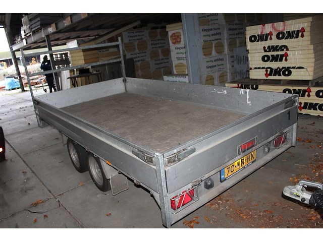 Dubbelassige aanhangwagen peters met kenteken 70-wn-hk. wagen is voorzien van disselbak met aanhangernet. b... - afbeelding 7 van  8
