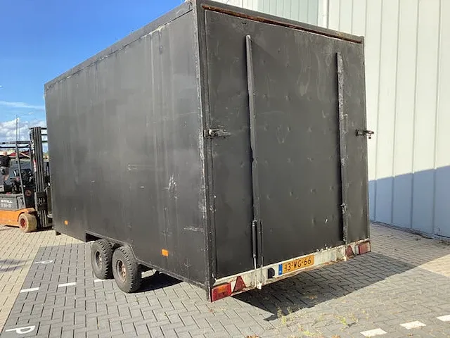 Dubbelassige box trailer - afbeelding 4 van  4