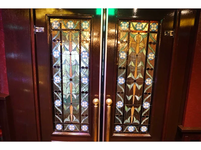 Dubbele café deuren met glas in lood - afbeelding 2 van  6