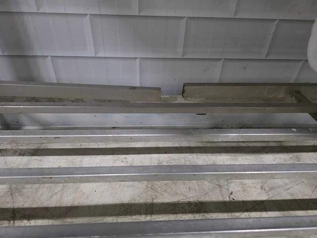 Dubbele rvs spoeltafel - afbeelding 5 van  5