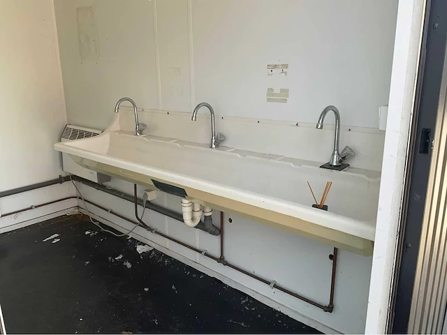 Dubbele sanitairunit (2x) - afbeelding 5 van  24