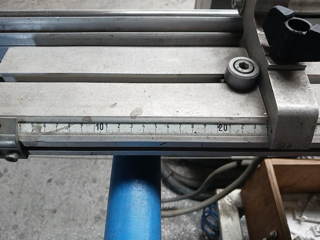 Dubbele verstekzaagmachine elumatec, bouwjaar 1995 - afbeelding 10 van  56