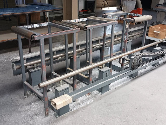 Dubbele verstekzaagmachine elumatec, bouwjaar 1995 - afbeelding 42 van  56