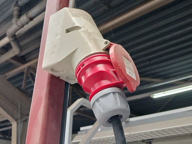 Dubbele verstekzaagmachine elumatec, bouwjaar 1995 - afbeelding 49 van  56