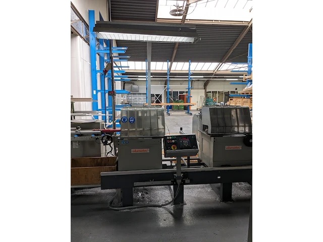 Dubbele verstekzaagmachine elumatec, bouwjaar 1995 - afbeelding 51 van  56