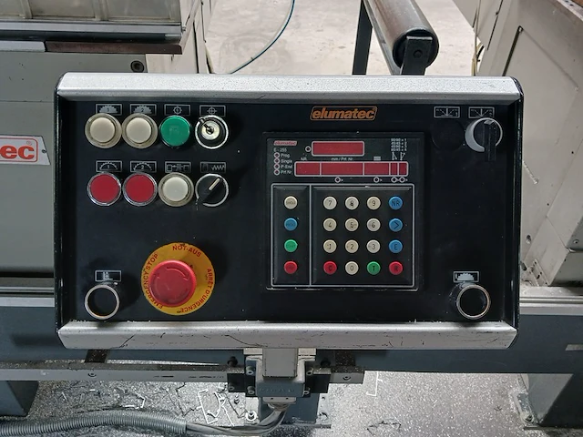 Dubbele verstekzaagmachine elumatec, bouwjaar 1995 - afbeelding 54 van  56